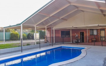 fielders-centenary-flat-pitched-360x225